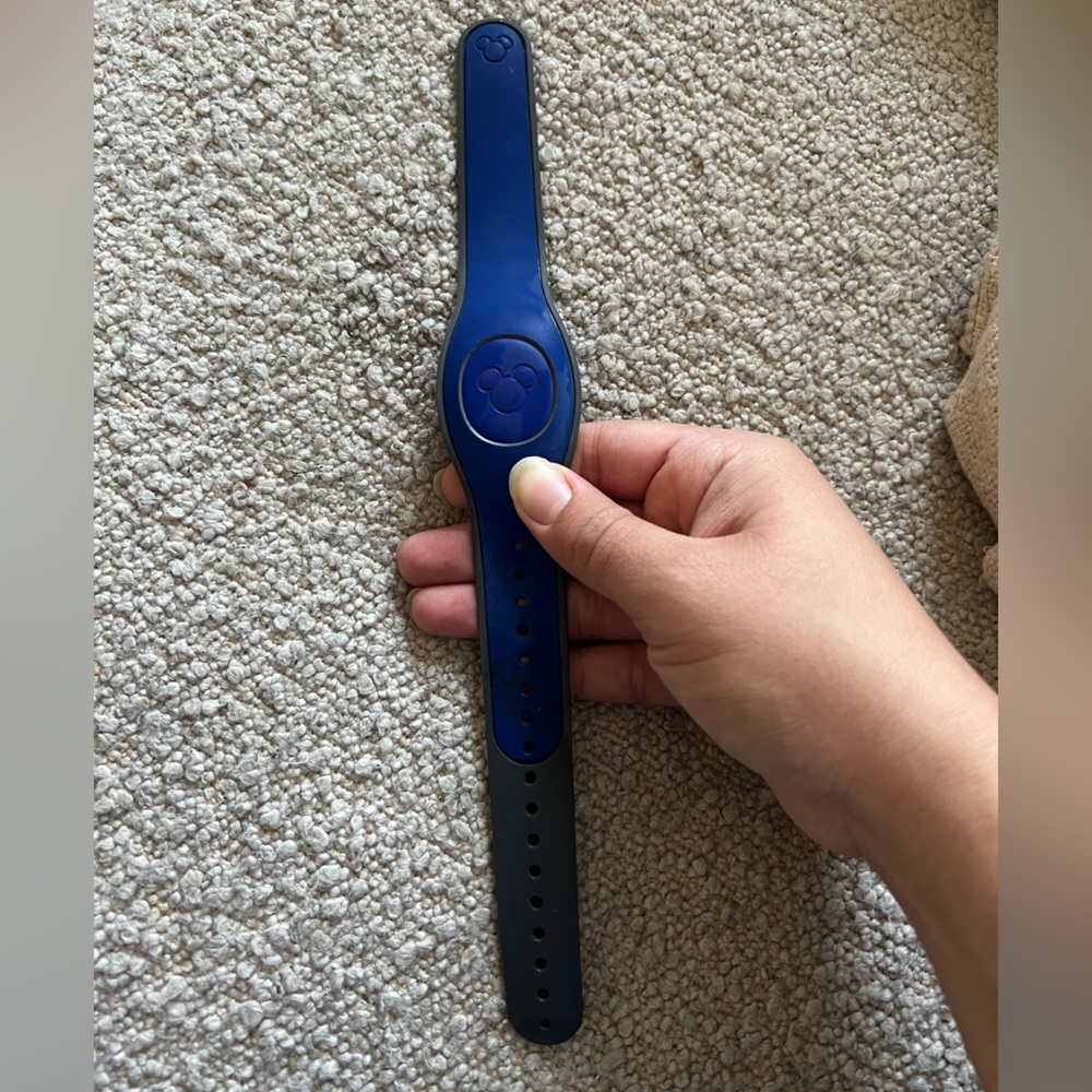Disney magic band